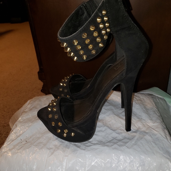 Don't wear them anymore. - Picture 2 of 3